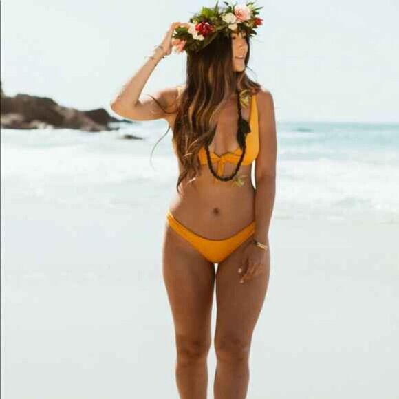 Midori Binini Hana Top & Brayden Bottom in Mango - Picture 2 of 16